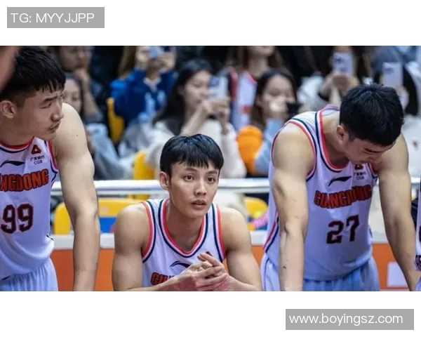 徐杰的篮球之路：从青涩少年到职业赛场的璀璨明星