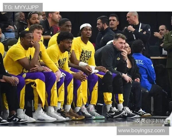 2019年湖人队与快船队360度全景回顾精彩对决瞬间分析 2019年湖人队与快船队360度全景回顾精彩对决瞬间分析