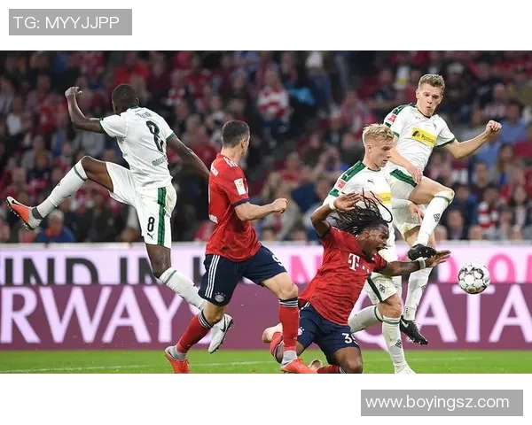 莱万重返德甲旧主场引发拜仁球迷愤怒指责其忘恩负义