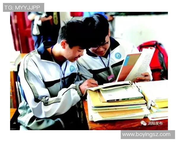 张帆的成长之路:从平凡少年到卓越领袖的奋斗故事