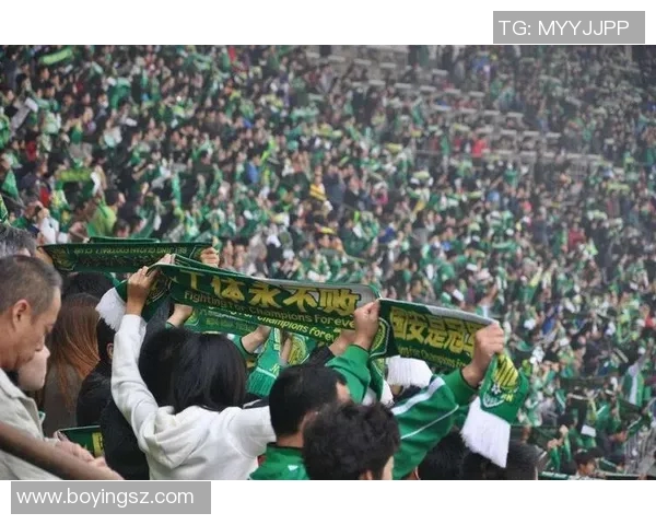 浦和球迷激情对决恒大球队展现足球魅力与文化碰撞 浦和球迷激情对决恒大球队展现足球魅力与文化碰撞